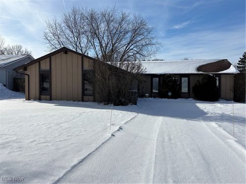 88 N Carpenter Rd, Brunswick, OH, 44212-1350 | Card Image