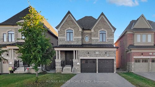 37 Hamster Cres, Aurora, ON, L4G3G7 | Card Image