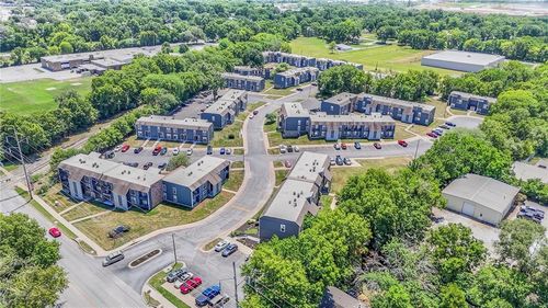 13901 Grandboro Ln, Grandview, MO, 64030-3901 | Card Image