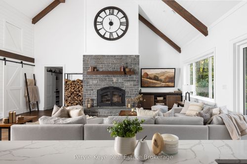 1100 Xavier St, Kilworthy, ON, P0E1G0 | Card Image