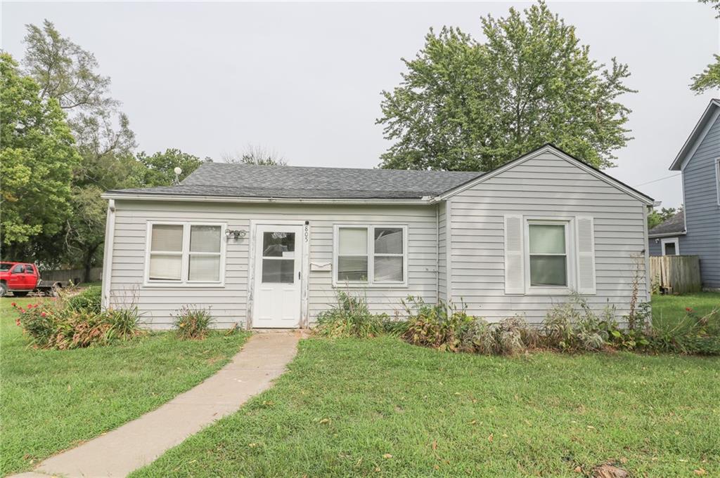 Market St, Holden, MO 64040
