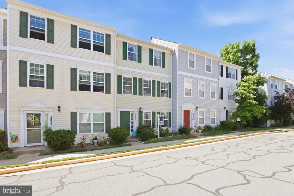 Residential in STERLING 4
