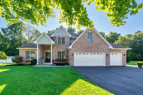 3 Smith Farm Rd, Cromwell, CT, 06416-2492 | Card Image