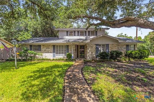 1604 N Cleveland Ave, Cameron, TX, 76520-2115 | Card Image