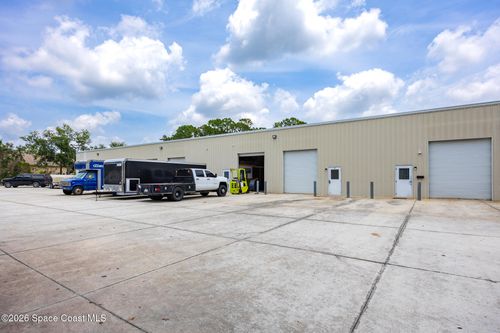 f-3121 Skyway Circle, Melbourne, FL, 32934 | Card Image
