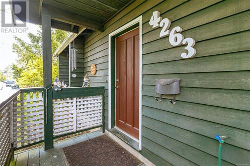 4263 Dieppe Rd, Victoria, BC, V8X2N2 | Card Image
