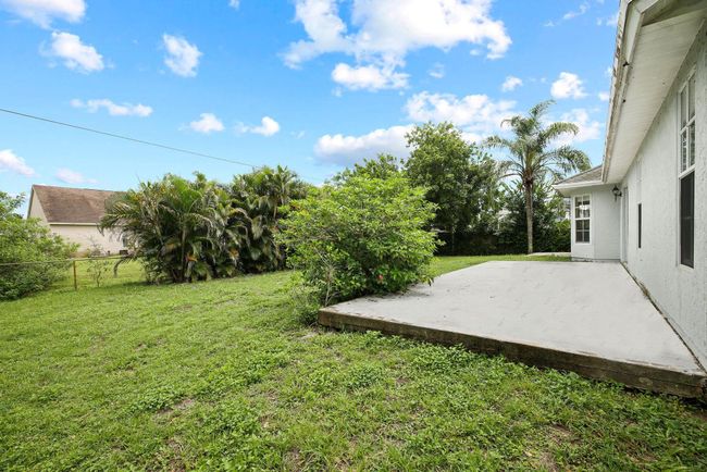 562 Sw Badger Ter, House other with 3 bedrooms, 2 bathrooms and null parking in Port St. Lucie FL | Image 35