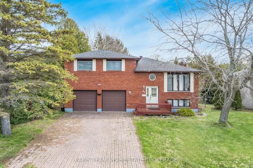 51 Beck Blvd, Penetanguishene, ON, L9M1E2 | Card Image