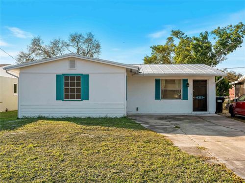 920 Myrtle Ave, VENICE, FL, 34285-7833 | Card Image