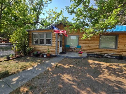 202 4th St, Chugwater, WY, 82210-5048 | Card Image