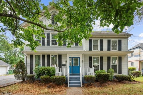 21 W Stewart St, Washington, NJ, 07882-1321 | Card Image