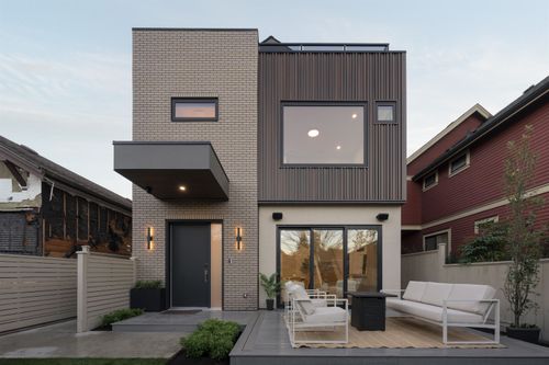 1-882 E 13 Avenue, Vancouver, BC, V5T2L5 | Card Image