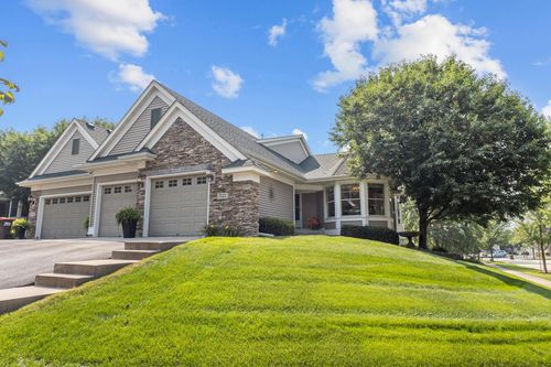 7021 Waterstone Ln, Woodbury, MN, 55125-3812 | Card Image
