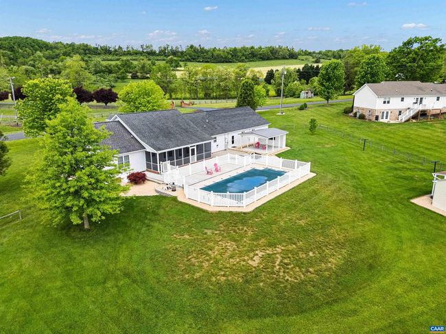 3678 Old Greenville Rd, House other with 3 bedrooms, 3 bathrooms and null parking in STAUNTON VA | Image 8