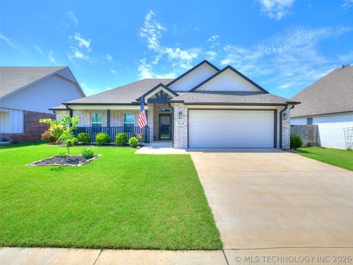 2126 140th St, Bixby, OK, 74008-4842 | Card Image