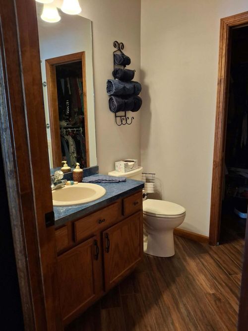 33671 Woodmont Ridge Dr, New Carlisle, IN, 46552-8222 | Card Image