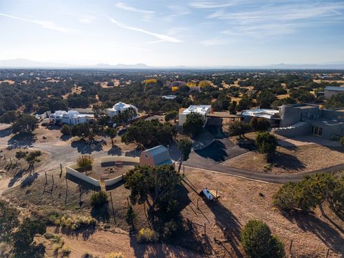 21 Sudeste Pl, Santa Fe, NM, 87508-9312 | Card Image