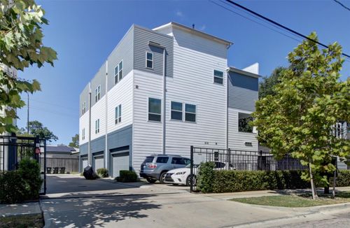 c-1909 Maury St, Houston, TX, 77026-7149 | Card Image
