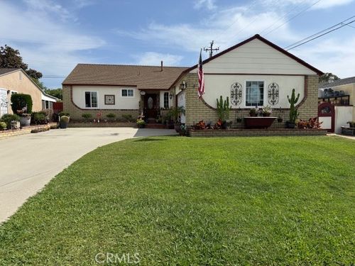 9912 Muroc St, Bellflower, CA, 90706-2552 | Card Image