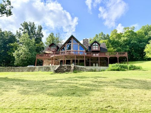 637 Pettit Rd, Albany, OH, 45710 | Card Image