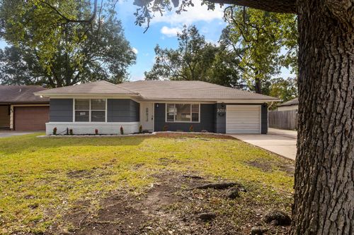 3711 Lexington Ave, Port Arthur, TX, 77642-4147 | Card Image