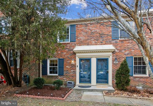 859-5818 Torington Dr, SPRINGFIELD, VA, 22152-1050 | Card Image