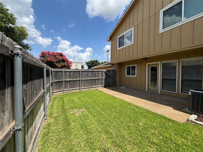 3302 Wells Dr, Home with 3 bedrooms, 3 bathrooms and null parking in Plano TX | Image 14