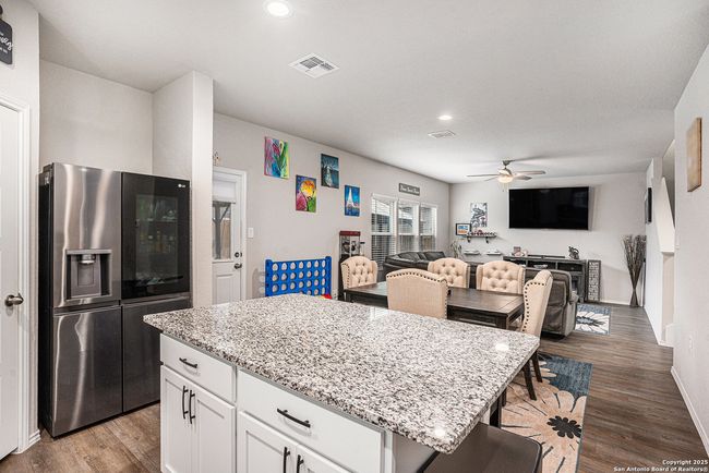 7129 Pisces Way, House other with 3 bedrooms, 3 bathrooms and null parking in Converse TX | Image 15