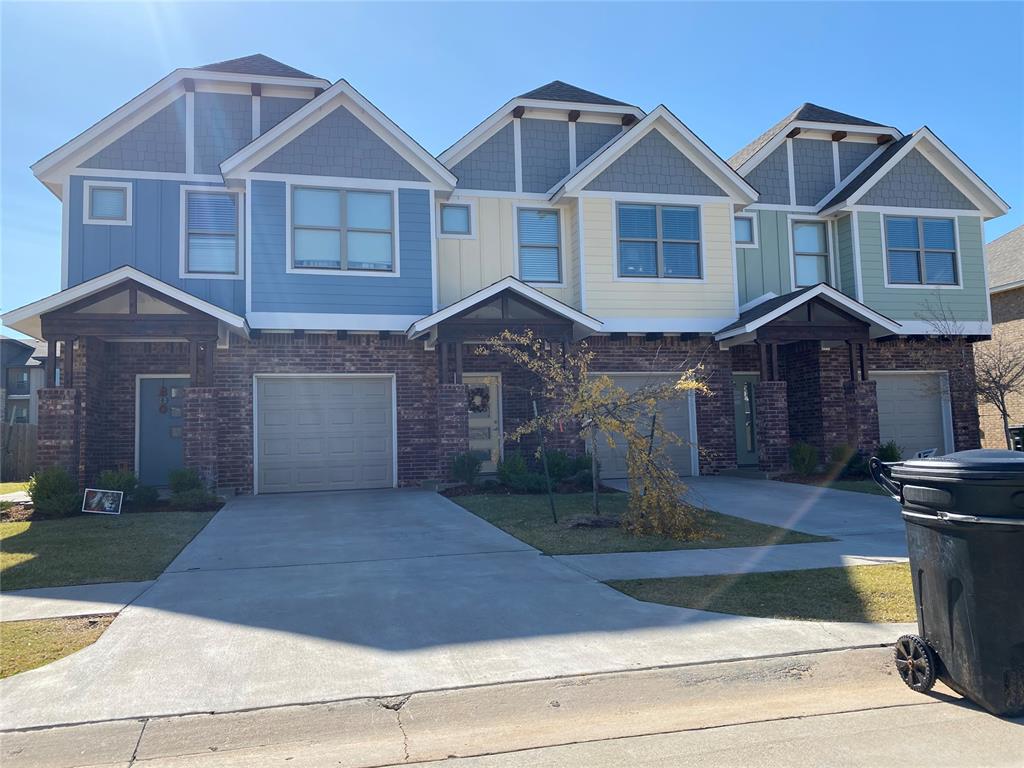 14th St, Moore, OK 73160
