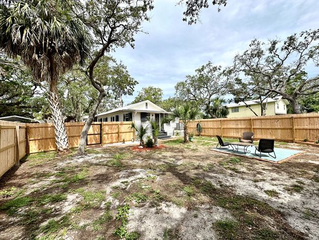 12409 Live Oak St, House other with 2 bedrooms, 1 bathrooms and 1 parking in CEDAR KEY FL | Image 50