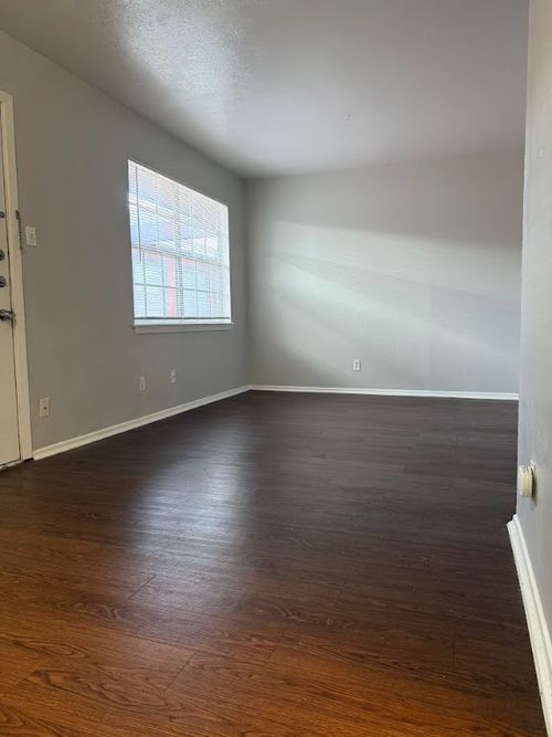 apt-204-307 E 31st St, Austin, TX, 78705-3036 | Card Image
