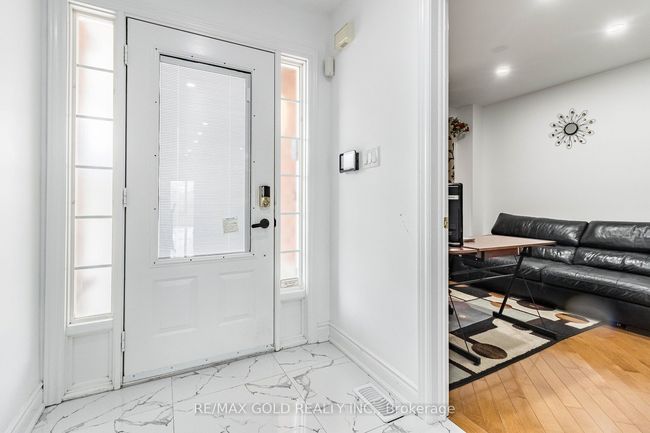 324 Van Kirk Dr, House other with 6 bedrooms, 5 bathrooms and 4 parking in Brampton ON | Image 4