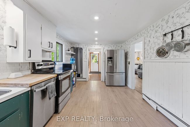1433 Methodist Point Rd, House other with 4 bedrooms, 2 bathrooms and 10 parking in Tiny ON | Image 11