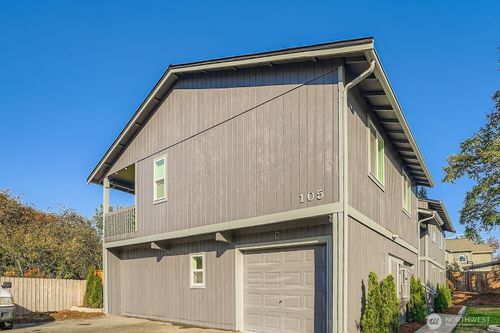 105 E 96th St, Tacoma, WA, 98445-6803 | Card Image