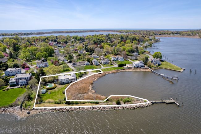 Bird's-Eye View Of The Historic C.1704 Black Horse Tavern...boundaries are approx. Dock Is Included | Image 40
