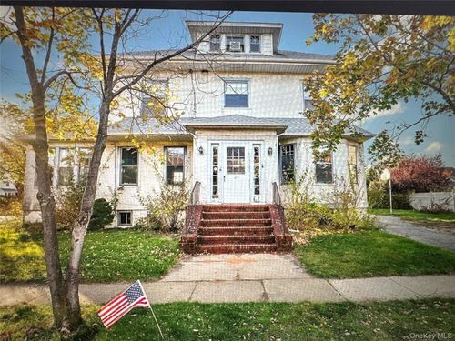 2-42 Vernon Ave, Rockville Centre, NY, 11570-5520 | Card Image