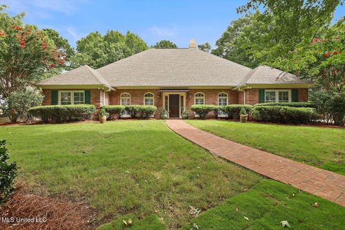 210 Bellewood Ct, Ridgeland, MS, 39157-8717 | Card Image