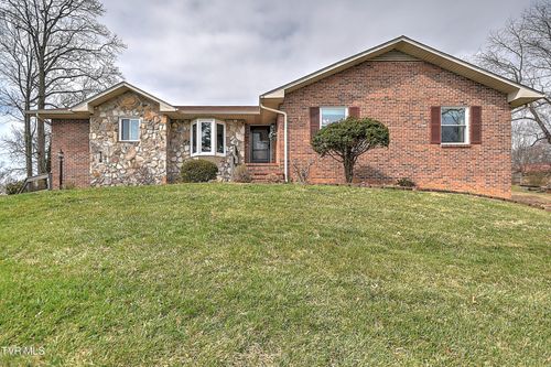 113 Fox Hall Cir, Bristol, TN, 37620-2826 | Card Image