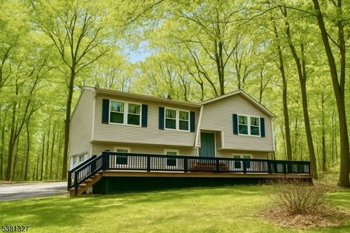 23 Maines Ln, Blairstown, NJ, 07825-9677 | Card Image