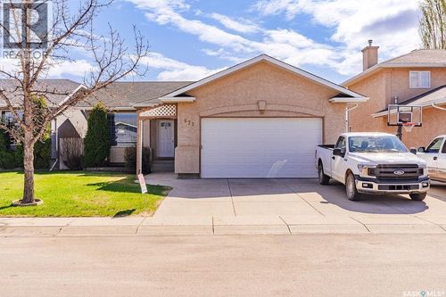 671 Fairbrother Pl, Saskatoon, SK, S7S1J2 | Card Image