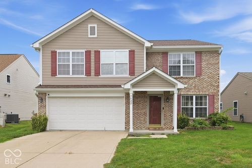 7622 Sergi Canyon Dr, Indianapolis, IN, 46217-7174 | Card Image