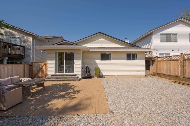 20294 116 B Ave, House other with 3 bedrooms, 2 bathrooms and 4 parking in Maple Ridge BC | Image 28