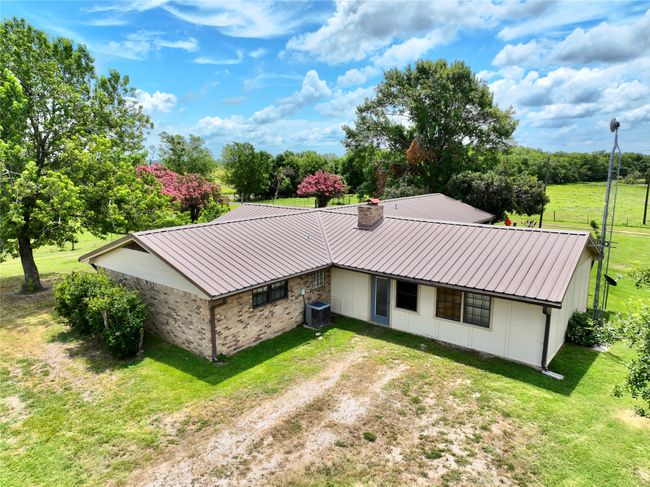 2247 Lcr 654, Home with 4 bedrooms, 2 bathrooms and null parking in Thornton TX | Image 7