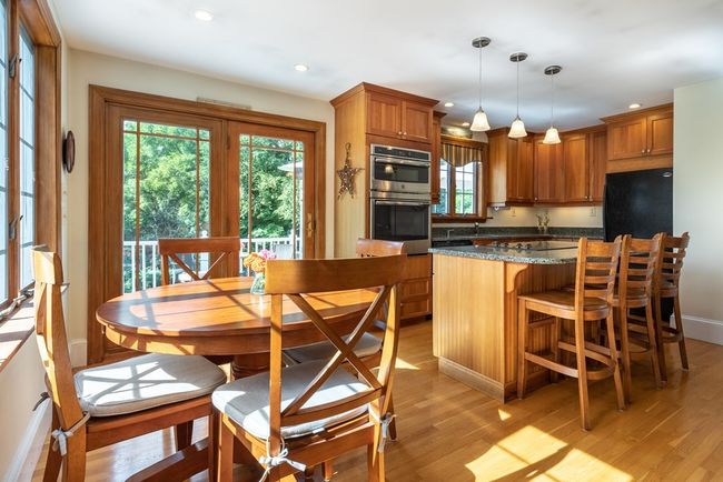 202 Bridge St, House other with 3 bedrooms, 3 bathrooms and 5 parking in Beverly MA | Image 8