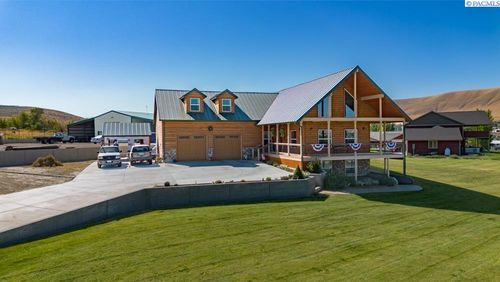 29904 N 113 Pr Ne, Benton City, WA, 99320-9306 | Card Image