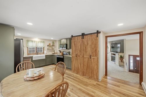 14 Seabrook Rd, Salisbury, MA, 01952-1608 | Card Image