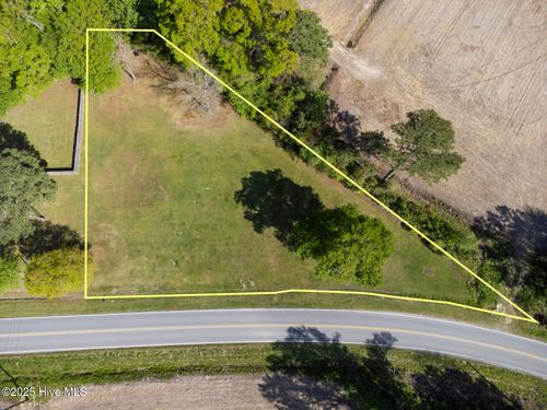 424 Huffmantown Rd, Richlands, NC, 28574-6210 | Card Image
