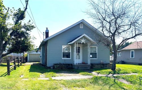 712 Florence St, Belpre, OH, 45714-1738 | Card Image
