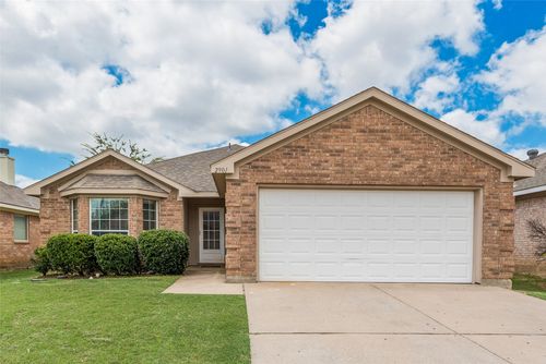 2901 Carolina Dr, Fort Worth, TX, 76123-1659 | Card Image
