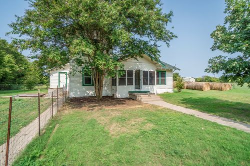 680 E Winningkoff Rd, Lucas, TX, 75002-8220 | Card Image